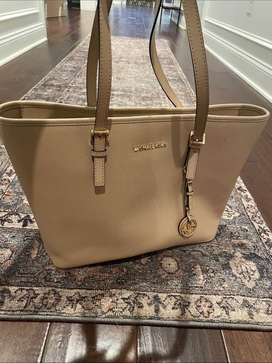 Michael Kors Handbags - Michael Kors Beige Saffiano Tote with Gold Hardware